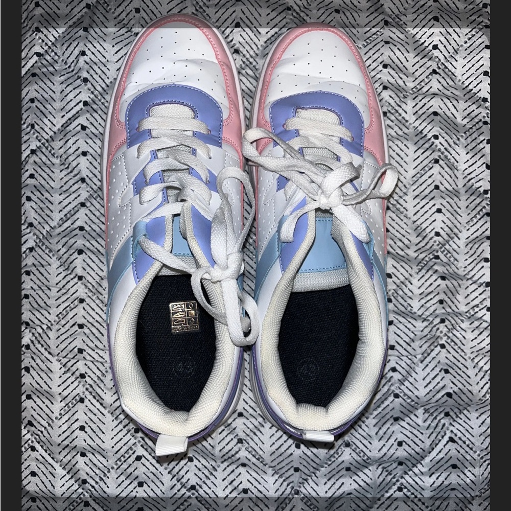 Pink and Blue Sneakers with Padded Ankle Collar and Lace-up Front